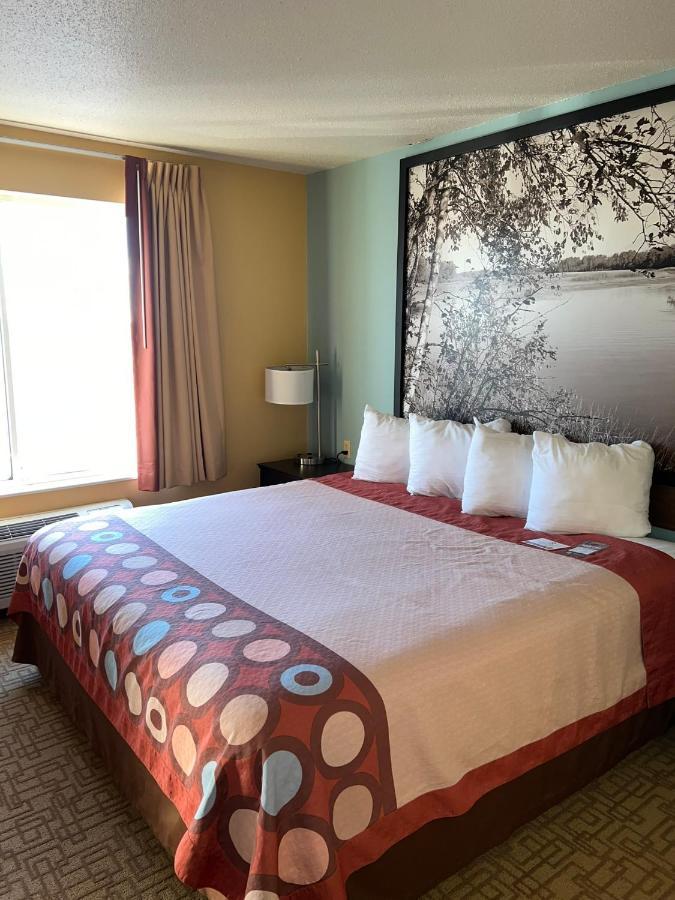 Super 8 By Wyndham Jackson Mn Hotel Екстериор снимка