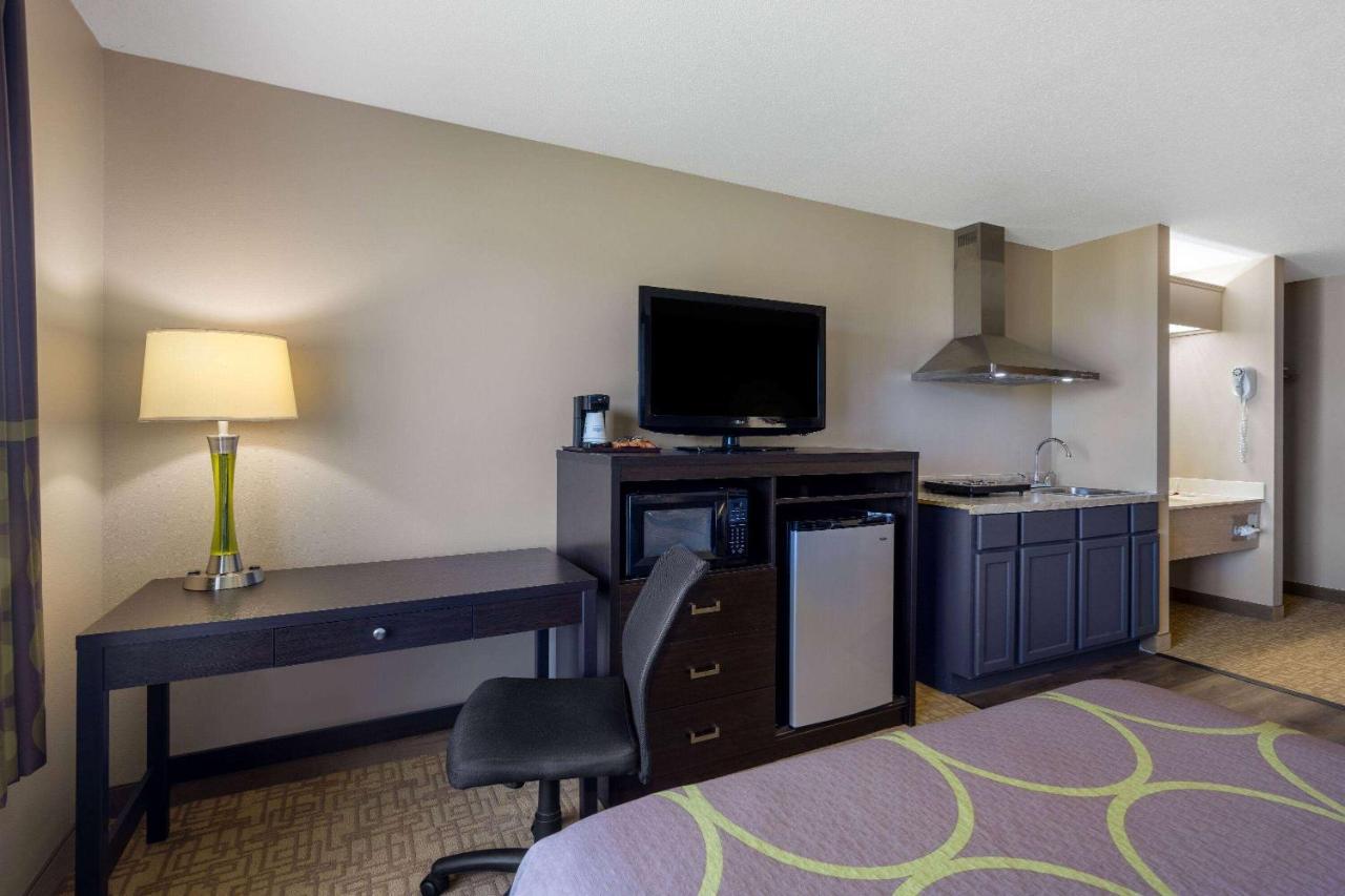Super 8 By Wyndham Jackson Mn Hotel Екстериор снимка