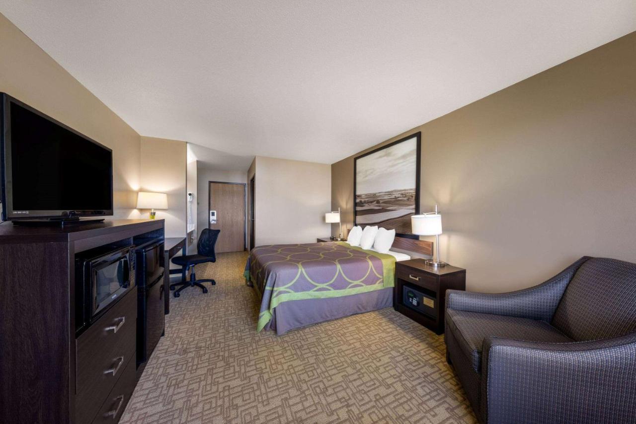 Super 8 By Wyndham Jackson Mn Hotel Екстериор снимка