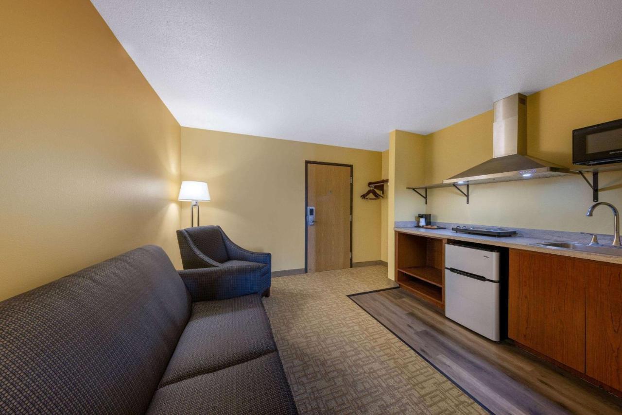 Super 8 By Wyndham Jackson Mn Hotel Екстериор снимка