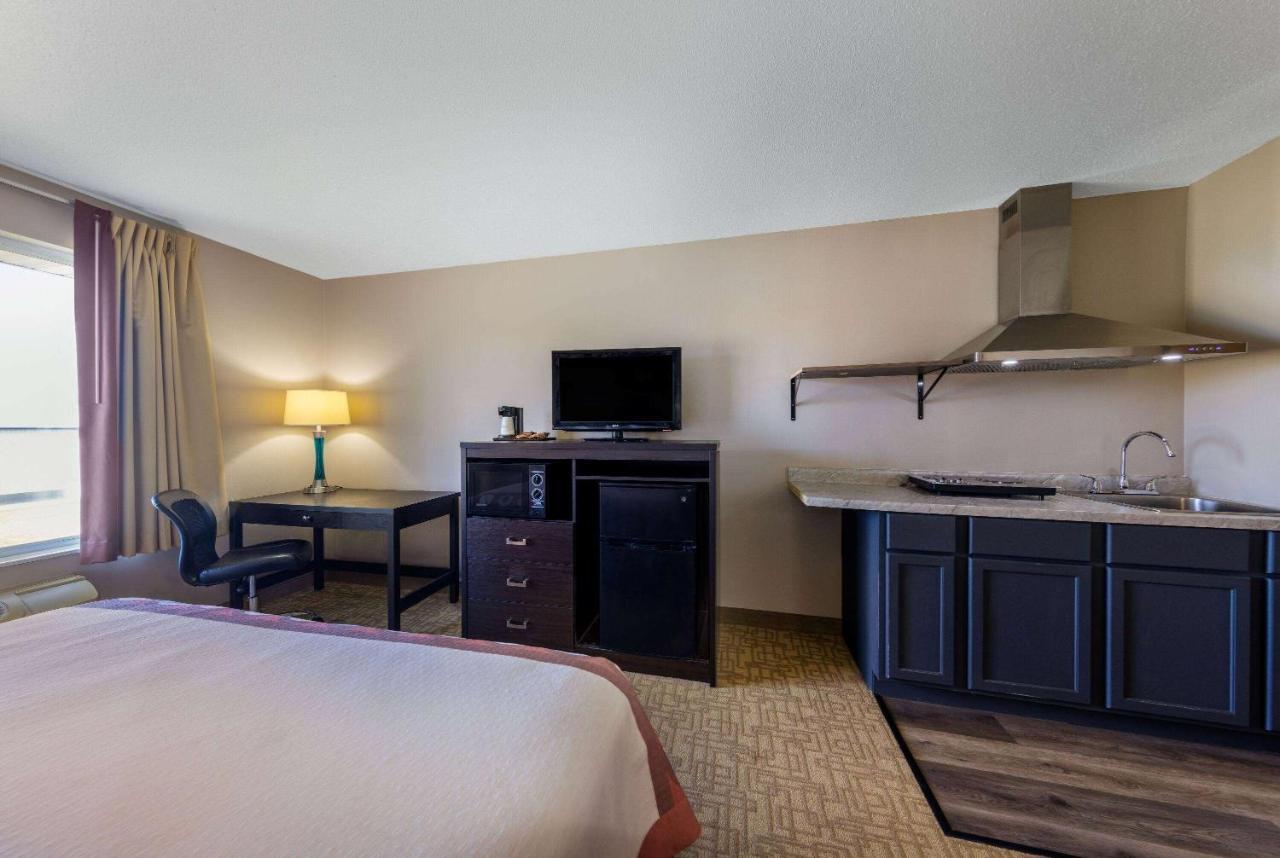Super 8 By Wyndham Jackson Mn Hotel Екстериор снимка